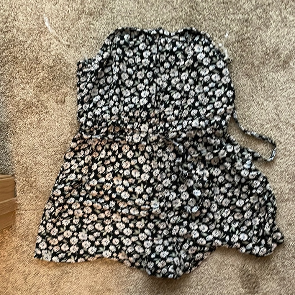 Strapless romper with pockets